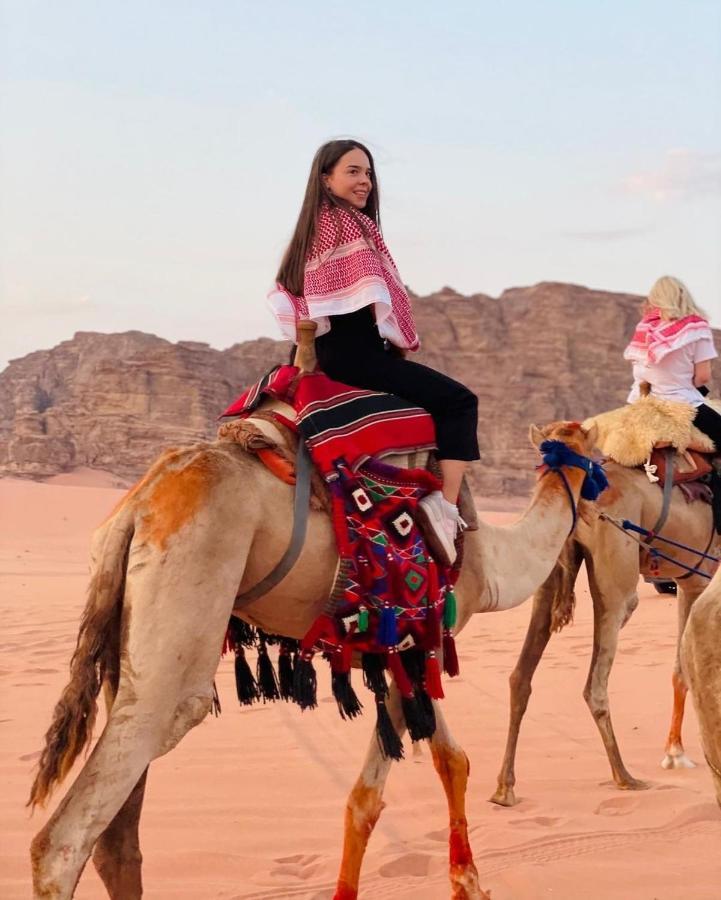 Wadi Rum Cave Camp &Jeep Tour Esterno foto