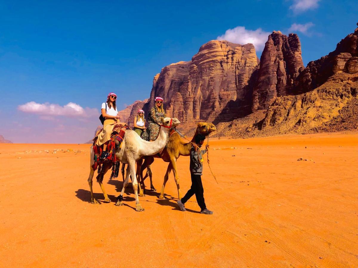 Wadi Rum Cave Camp &Jeep Tour Esterno foto