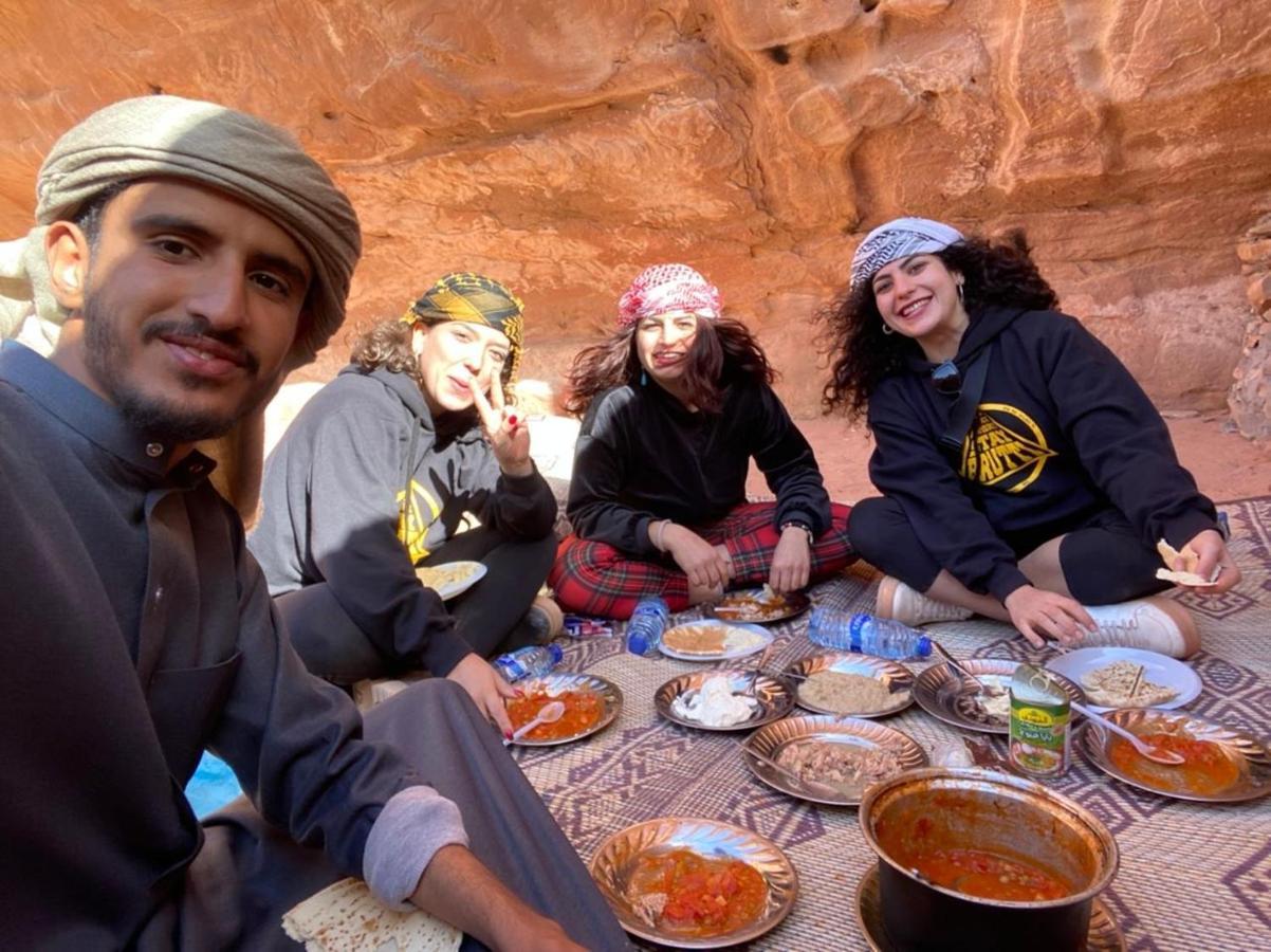 Wadi Rum Cave Camp &Jeep Tour Esterno foto